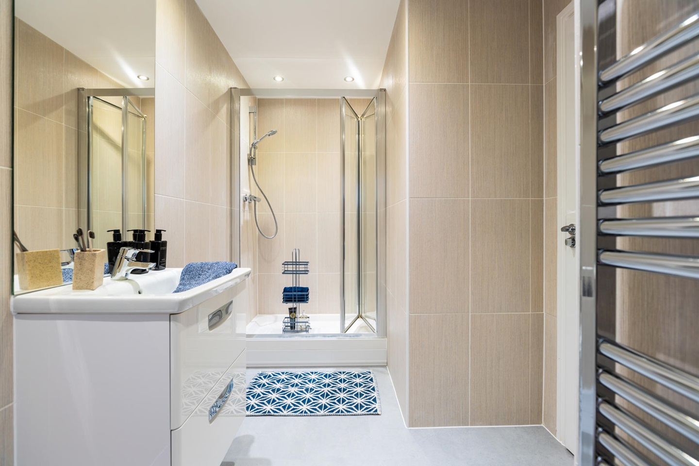 TW EM_Saxilby Hieghts_PD51_Lavenham_Ensuite 1 1_1800x1200