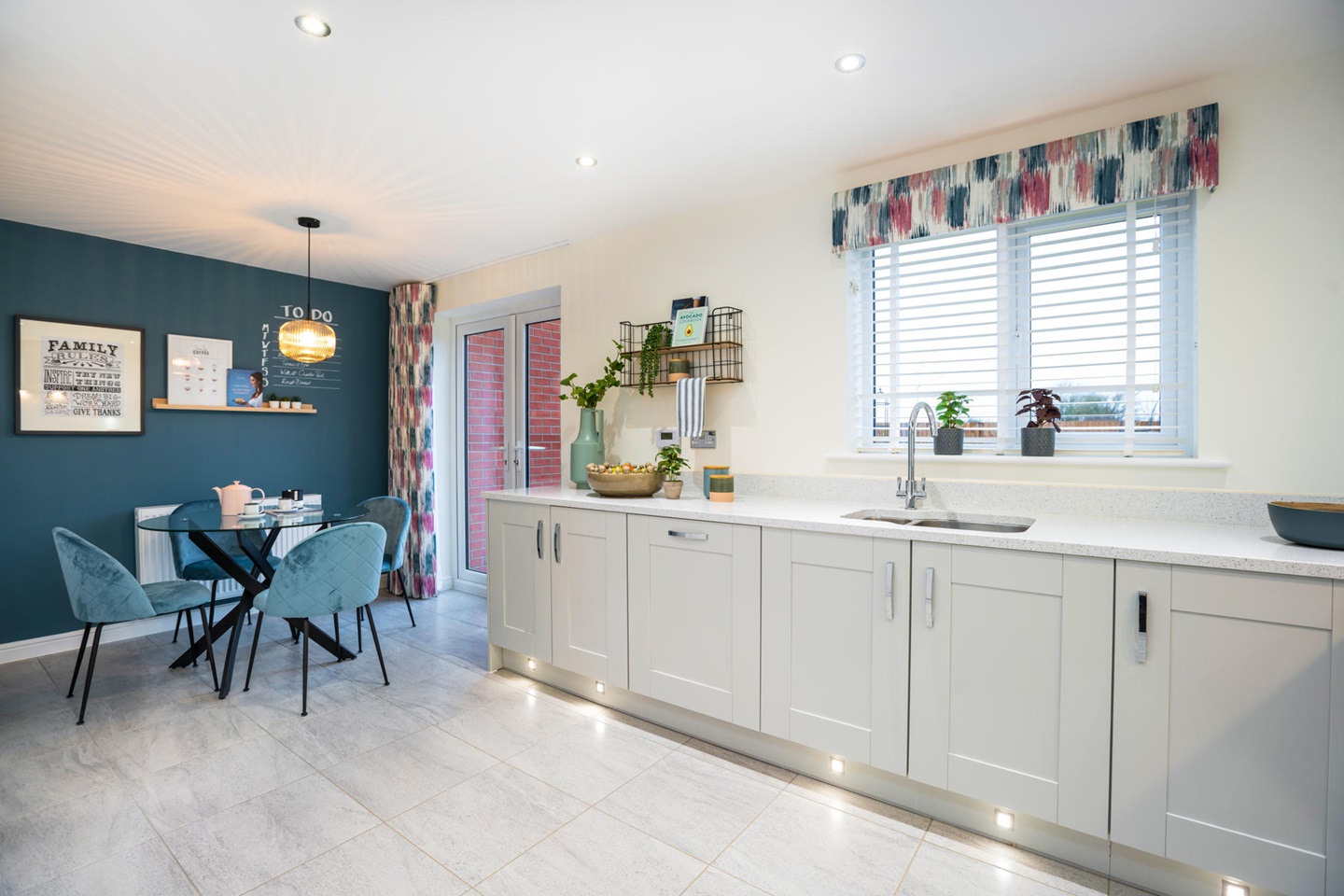 TW EM_Saxilby Hieghts_PD51_Lavenham_Kitchen 4_1800x1200