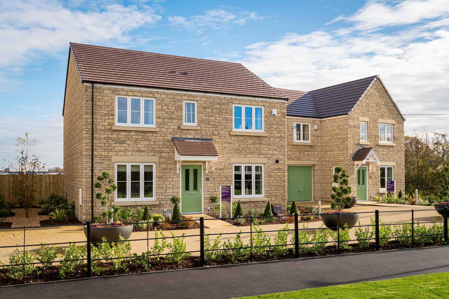 Bampton_Meadows_Marford_External_Front_Web_1800x1200