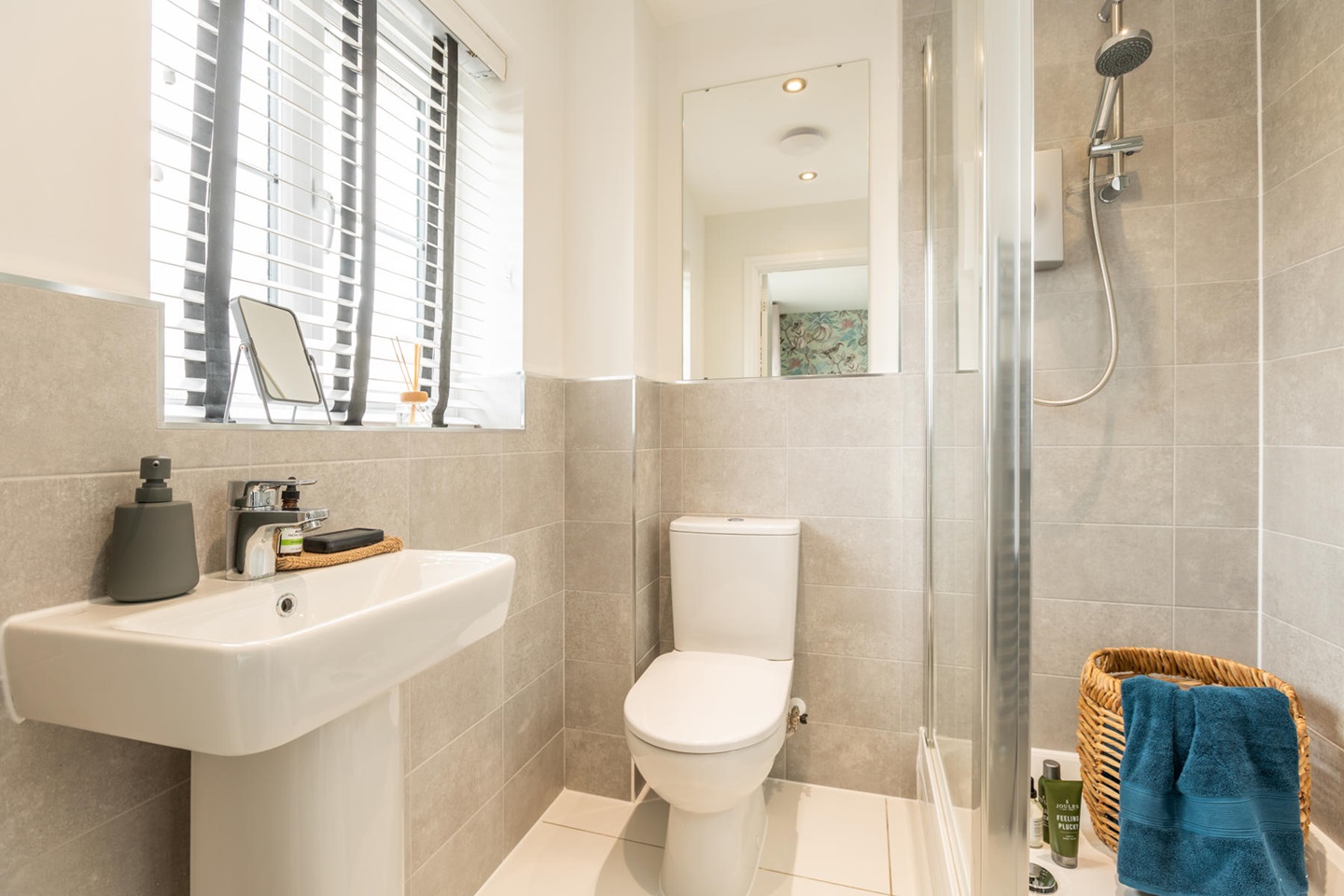 TW NM_Bretby Farm_PA34_Gosford_Ensuite_1800x1200