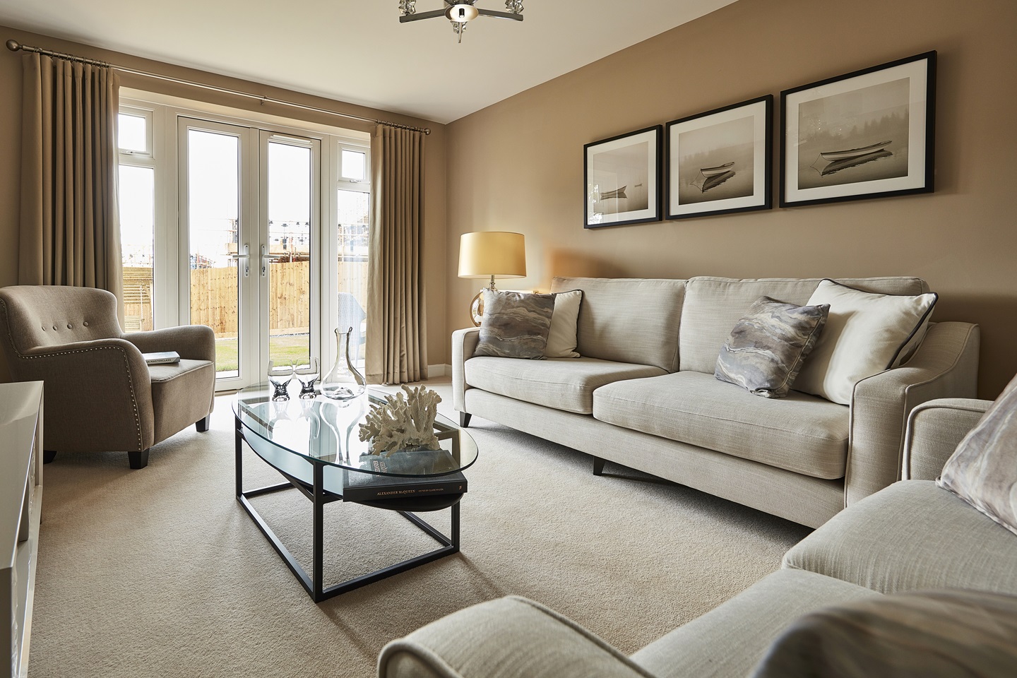 TW OX Castle Grange_Banbury_NA43_Lanford_Lounge