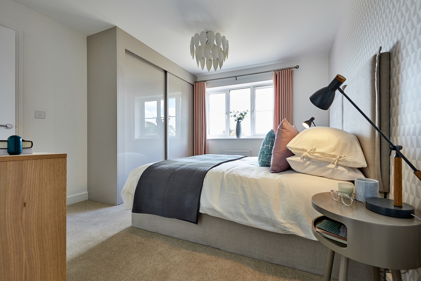 TW OX Castle Grange_Banbury_PA44_Midford_Bedroom