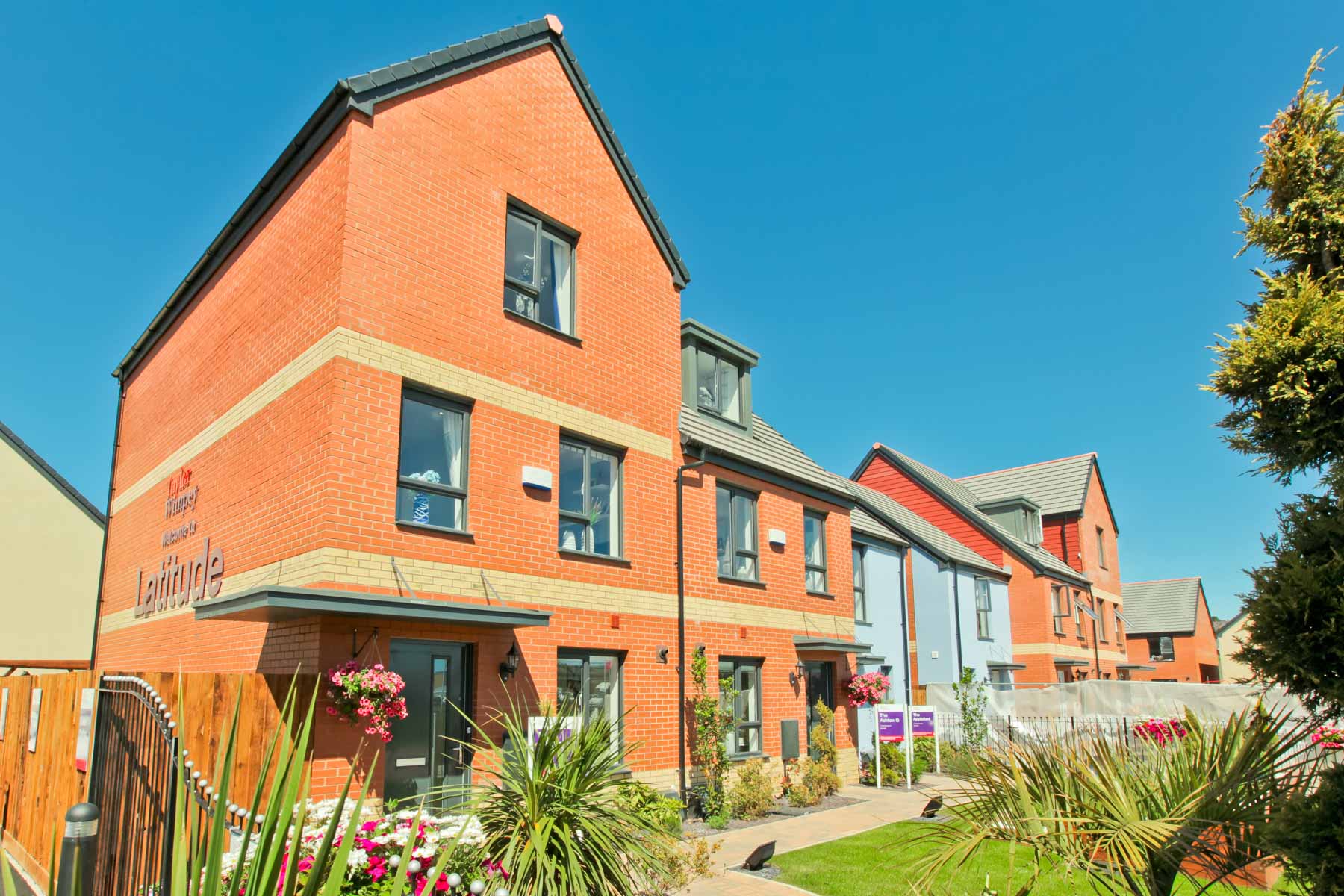 Latitude Ashbury external