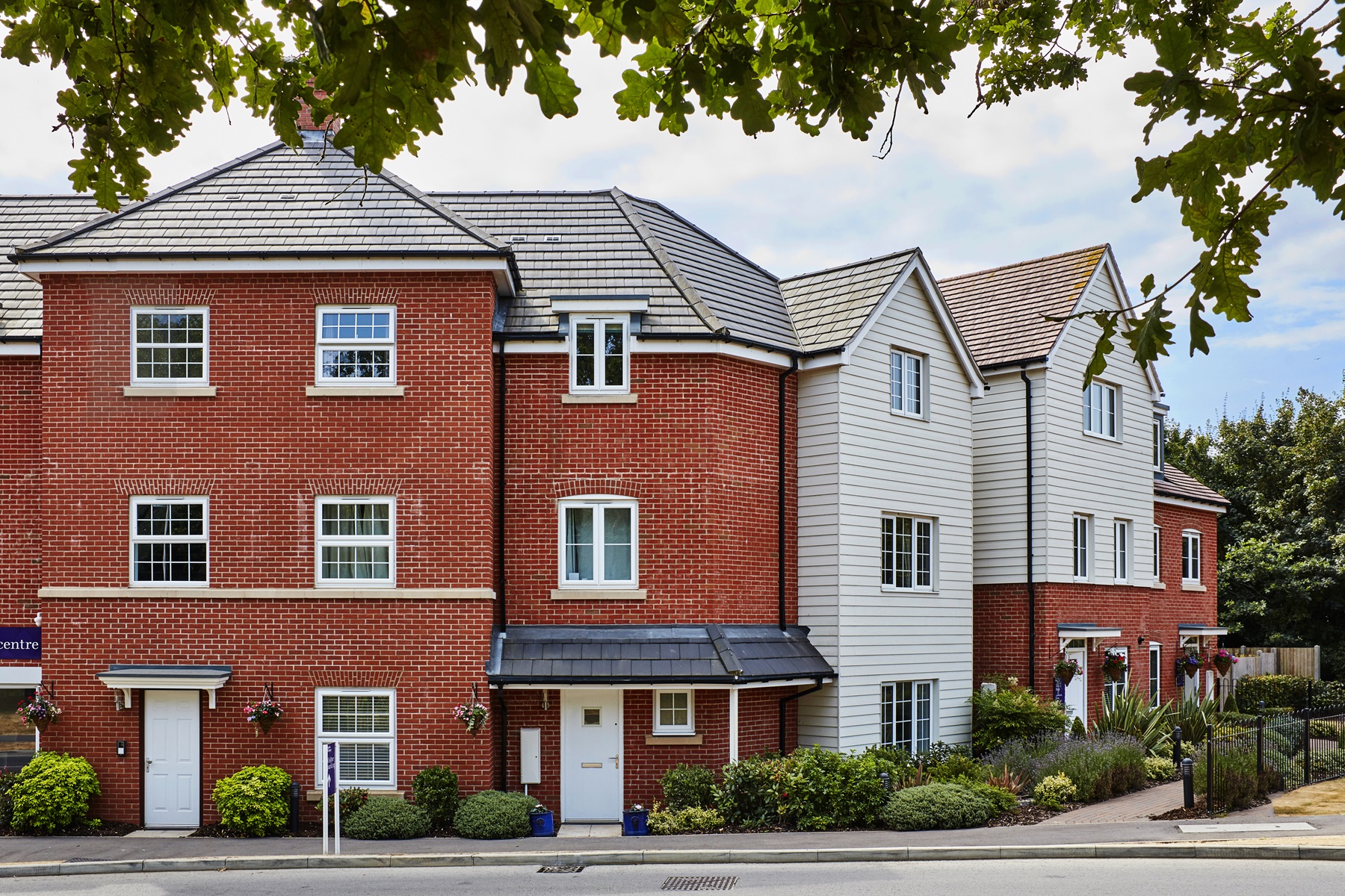 TW WL Sanford Place at Loddon Park Woodley show apartments